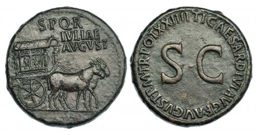 141 - JULIA. Sestercio. Roma (21-22 d.C.). A/ Carpentum a der. tirado por dos mulas SPQR/ IVLIAE/ AVGVST. R/ SC, alrededor TI CAESAR DIVI AVG F AVGVST P M TR POT XXIIII. RIC-51. Leves trazas de limpieza mecánica. Pátina rojiza. MBC+. Rara.
