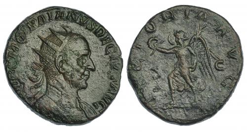 201 - TRAJANO DECIO. Doble sestercio. Roma (249-251). A/ Busto radiado y con coraza a der.; IMP C M Q TRAIANVS DECIVS AVG. R/ Victoria avanzando a izq. con corona y palma; VICTORIA AVG, S-C. RIC-126d. Pátina verde rugosa. MBC. Rara.