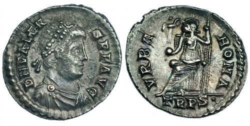 232 - VALENTE. Silicua. Treveris (375-378). R/ Roma sentada a izq. con victoria y cetro; VRBS ROMA, exergo TRPS. . RIC-45c. MBC/MBC+. Ex hallazgo East Harptree.
