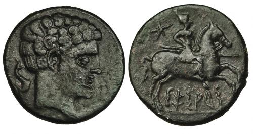 42 - SESARS. Unidad. A/ Cabeza masculina a der., detrás delfín. R/ Jinete con lanza a der., detrás estrella; debajo sobre línea ley. ibérica SESARS. Ae 12,6 g. CNH-5. I-2198. ACIP-1407. Pátina verde con tonos rojos. MBC-/MBC. Escasa.
