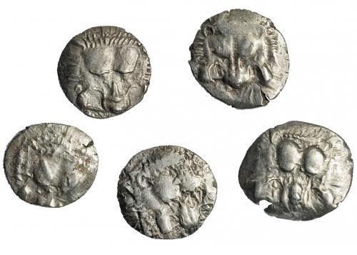 45 - LICIA. Mitradata. Lote de 5 dióbolos (460-360 a.C.). A/ Cabeza frontal de león. R/ Trisqueles en cuadrado incuso. MBC-/MBC.