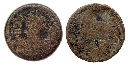 143 - GADES. Sestercio. Augusto. A/ Cabeza de Agripa a izq. con corona rostral; AGRIPPA poco visible. R/ Acrostolio; (MVN)ICIP (PARENS). AE39,88 g. RPC-80. APRH-80a. ACIP-3310. CC-4103, mismo ejemplar. MC. Rara.