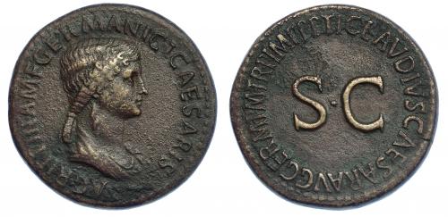 317 - AGRIPINA (bjo Claudio I). Sestercio. Roma (c. 50-54). A/ Cabeza de Agripina la Mayor a der.; AGRIPPINA M F GERMANICI CAESARIS. R/ SC, alrededor TI CLAVDIVS CAESAR AVG GERM P M TR P IMP P P. RIC-102. Pátina marrón. MBC/MBC+.