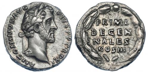 356   -  ANTONINO PÍO. Denario. Roma (146-147). R/ Corona cívica rodeando PRIMI/ DECEN/NALES/COS IIII. RIC-171b. MBC. Rara.