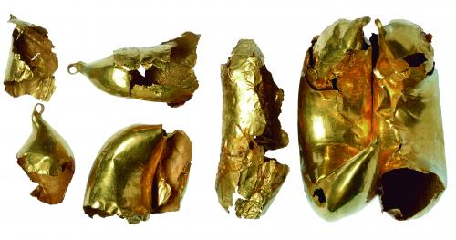 2018 - HISPANIA ANTIGUA. Par de pendientes. (VI-V a.C.). Oro. Longitud 5,3 cm. Fragmentados.