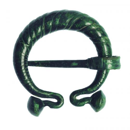 2031 - ROMA. Fíbula en omega (I a.C. - III d.C.). Bronce. Altura 4,3 cm. Aplicada capa de protección.
