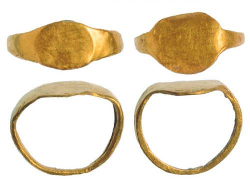 2035 - ROMA. Imperio Romano. Lote de dos anillos (I-II d.C.). Oro. Lisos. Diámetro 11 mm.