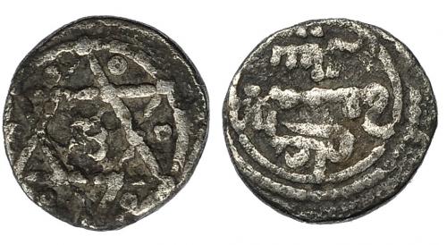 432   -  PERIODO ALMORÁVIDE. Ali Ibn Yusuf y emir Sir. 1/2 quirate. Sin ceca. 522-533 H. AR 0,42 g. 8 mm. V-1770. BC+.
