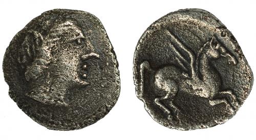 8 - Divisores de imitación ampuritana. Hemióbolo. A/ Cabeza femenina a der. R/ Pegaso volando a der. AR 0,45 g. CNH-160. ACIP-511. CC-904, mismo ejemplar. Porosidades. MBC. Escasa.