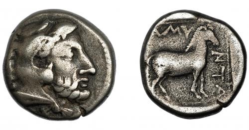 98   -  MACEDONIA. Amintas III. Didracma. A/ Cabeza de Herakles con leonté a der. R/ Caballo; AMY-NTA. AR 9,09 g. 20,7 mm. COP-512. SBG-1508. MBC-/BC+.