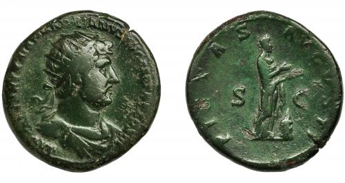 160 - ADRIANO. Dupondio. Roma (119-122). R/ Pietas ofrendando sobre altar; PIETAS AVGVSTI, SC. AE 11,75 g. 27,3 mm. RIC-601c. Pátina verde. MBC-/BC+.