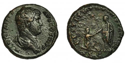 164 - ADRIANO. As. Roma (134-138). R/ Adriano estrechando la mano a Hispania arrodillada ante él; RESTITVTORI HISPANIAE, SC. AE 12,54 g. 26 mm. RIC-955. Pátina verde oscuro rugosa. MBC.