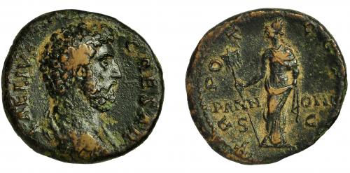 172 - AELIO. As. Roma (137). R/ Panonia con vexillum, en campo PANN-ONI(A)/S-C; TR POT COS II. Ae 11,57 g. 26,8 mm. RIC-1071a. Pequeñas erosiones. MBC. Compra privada en La Lonja del Almidón. Conserva sobre original.