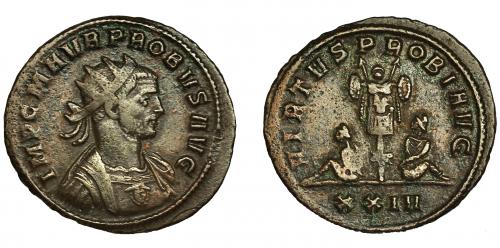 202 - PROBO. Antoniniano. Siscia (277). R/ Trofeo entre 2 cautivos; VIRTVS PROBI AVG, en exergo XXIV. RIC-821. VE 3,27 g. 22,7 mm. MBC.