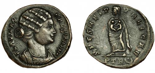 261 - FAUSTA. Follis. Treveris (326). R/ Spes con dos niños; SPES REIPVBLICAE, exergo PTR y punto sobre creciente. AE 2,75 g. 18 mm. RIC-484. EBC-.