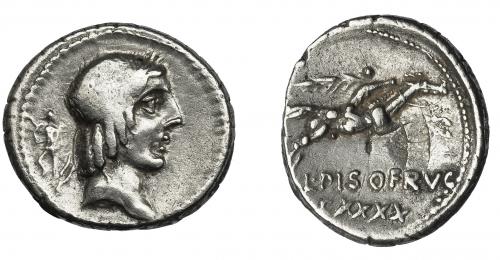 31   -  CALPURNIA. Denario. Roma (90 a.C.). A/ Símbolo detrás de la cabeza. R/ Debajo CXXXIX. AR 3,78 g. 18,2 mm. CRAW-340.1. FFC-243. Vanos. MBC.
