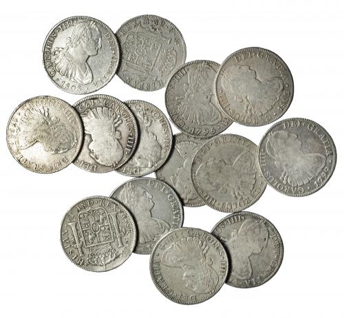320 - CARLOS IV. Lote 14 monedas de 8 reales de México diferentes. BC+/MBC.