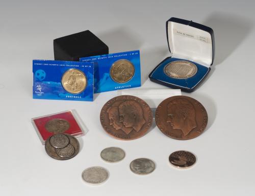 393   -  Lote 11 medallas del siglo XX, 4 de ellas de plata: 7 extranjeras y 4 españolas. EBC/SC.
