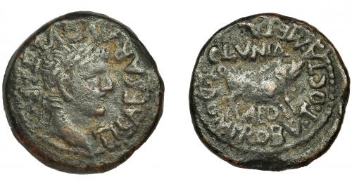 6 - CLUNIA. Semis. Tiberio. A/ Cabeza laureada a der.; TI CAESAR AVGVSTI F. R/ Jabalí a der., encima CLVNIA, debajo AED; DOMI ROBV T OCTA METAL. AE 6,93 g. 21,8 mm. I-842. RPC-453. APRH-453. ACIP-3173. Pátina oscura. BC+.