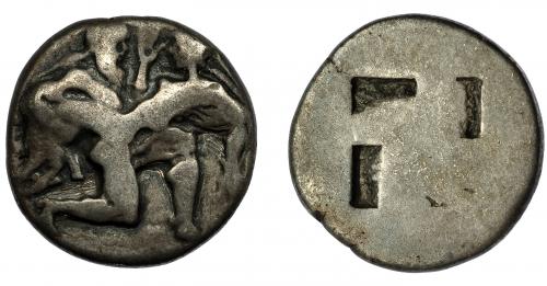 2102 - GRECIA ANTIGUA. TRACIA. Tasos. Estátera (525-463 a.C.). A/ Sátiro y ninfa. R/ Cuadrado incuso. AR 8,27 g. 20,9 mm. COP-1010 ss. SBG-1746. BC+.