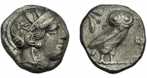 2111 - GRECIA ANTIGUA. ÁTICA. Atenas. Tetradracma (449-365 a.C.). A/ Cabeza de Atenea con casco decorado a der. R/ Lechuza a der., detrás rama de olivo y ley. griega. AR 15,2 g. 22,9 mm. SBG-2526. Superficies ligeramente erosionadas. MBC/MBC-.