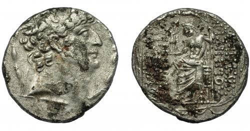 2117 - GRECIA ANTIGUA. REINO SELÉUCIDA. Filipo I. Tetradracma. Antioquía (93-83 a.C.). R/ Zeus entronizado a izq. con Nike y cetro; bajo el trono monograma AI. AR 27,2 g. 14,8 mm. COP-425. SBG-7196 vte. Oxidaciones. MBC-.