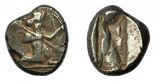 2120 - GRECIA ANTIGUA. PERSIA. Reyes Aqueménidas. Siclo (Darío I-Jerjes II, 485-420 a.C.). A/ Rey arrodillado a der. con arco y lanza. R/ Punzón incuso. AR 5,5 g. 15,4 mm. COP-280. SBG-4678. MBC-.