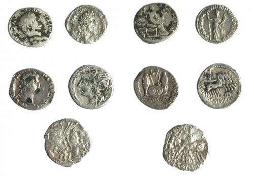 2135 - REPÚBLICA ROMANA. Lote de 5 denarios: 2 de República Romana, 1 de Augusto y 2 de Imperio Romano. 3 de ello forrados. RC/Bc.