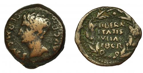 2023 - HISPANIA ANTIGUA. EBORA. Augusto. As. A/ Cabeza a izq.; PERM CAES AVG P M. R/ Corona rodeando LIBERAL/ITATIS/IVLIAE/EBOR. AE 10,6 g. 27,1 mm. RPC-51. APRH-51c. ACIP-3418b. BC+/MBC-.