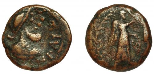 2038 - HISPANIA ANTIGUA. ILTURIR-FLORENTIA. Semis. A/ Cabeza masculina a der. con casco, del. ILTuRIR. R/ Victoria a der., detrás palma. AE 4,4 g. 18,2 mm. I-1507. ACIP-2290. BC+/BC. Muy escasa.