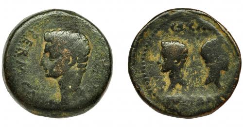 2046 - HISPANIA ANTIGUA. IULIA TRADUCTA. Dupondio. Augusto. A/ Cabeza a izq.; PERM CA(ES) AVG). R/ Cabezas opuestas de Cayo y Lucio, encima C L CA(ES), debajo IVL TRAD. AE 25,8 g. 31,1 mm. RPC-107. I-1610. APRH-107. ACIP-3342. RC. Muy rara.