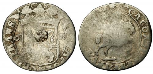 2639 - MONEDA EXTRANJERA. PAÍSES BAJOS. 6 stuiver con resello yugo con 7 flechas. AR 3,91 g. 26,6 mm. El resello MBC.