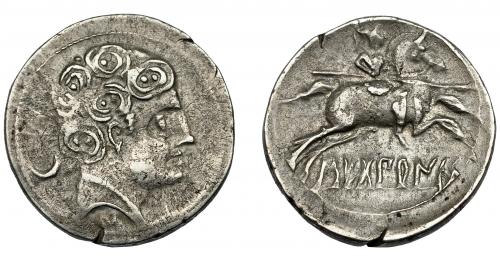 2088 - HISPANIA ANTIGUA. SEKOBIRIKES. Denario. A/ Cabeza masculina a der., creciente, signo ibérico S y punto en la nuca. R/ Jinete con lanza a der. con un pie visible; SEKoBiRIKeS. AR 3,6 g. 19,2 mm. I-2169. ACIP-1870. MBC.