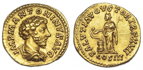 555 - IMPERIO ROMANO. MARCO AURELIO. Áureo. Roma (162-163). A/ Busto drapeado a der.; IMP M ANTONINVS AVG. R/ Salus alimentando serpiente enroscada en altar; SALVTI AVGVSTOR TR P XVII COS III. AU 7,24 g. 19,3 mm. RIC-77. Golpecito en canto. MBC+/EBC-. Muy rara.