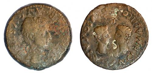 7 - ACCI. Dupondio. Tiberio. A/ Cabeza a der.; TI CAESAR AVGVSTI F. R/ Cabezas afrontadas de Germánico y Druso; (C) I A G GERMANICO (ET DR)VSO CAES, en campo II/VIR. Contramarca CS. AE 21,61 g, 34 mm. RPC-137. APRH-137. ACIP-3005. CC-4338, mismo ejemplar. Erosiones. BC+/MBC-. Rara.