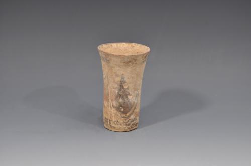 66   -  PRÓXIMO ORIENTE. Vaso (II-I milenio a.C.). Cerámica.