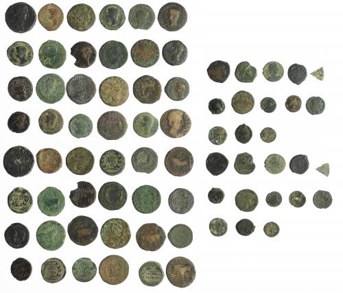 10   -  HISPANIA ANTIGUA. Lote de 37 bronces antiguos, en su mayoría hispano-romanos y romanos, de diferentes módulos. RC/BC+.