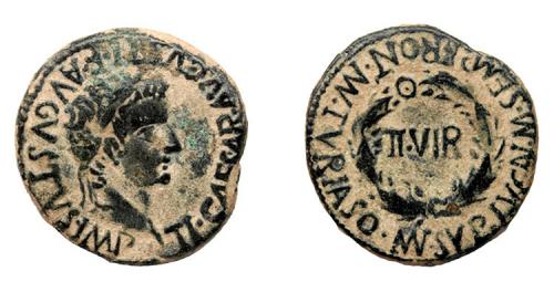 44 - COLECCIÓN CORES. TURIASO. TIBERIO. As. A/ Cabeza laureada a der.; TI CAESAR AVG F AVGVSTVS IMP. R/ Corona cívica rodeando II VIR; MVN TVRIASO MN SVLP LVCAN M SEMP FRONT. AE 12,21 g. 22 mm. RPC-S5 413/96, mismo ejemplar. APRH-413a vte. ley. rev. ACIP-3286 d. CC-4892, mismo ejemplar. Pátina verde oscuro terrosa. MBC.