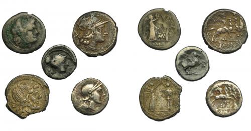 106 - REPÚBLICA ROMANA. Lote de 5 monedas: quinario anónimo (1), quinario Titia (1), victoriatos (2) y denario anónimo (1). De BC-a MBC-.