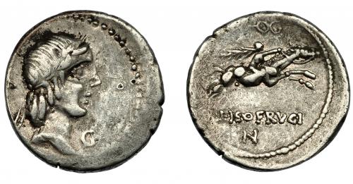 108 - REPÚBLICA ROMANA. CALPURNIA. Denario. Roma (90-89 a.C.). R/ L PISO FRVGI. AR 3,8 g. 18,69 mm. CRAW-340.1. FFC-286. MBC-/MBC.