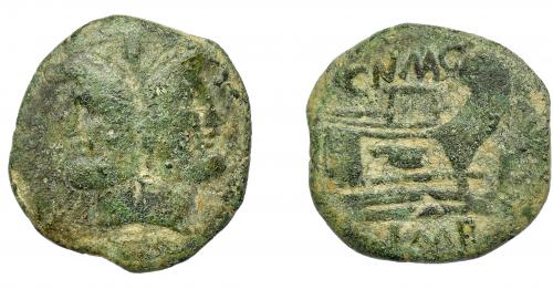 120 - PERIODO JULIO CÉSAR- AUGUSTO. POMPEYO EL GRANDE. As. Hispania (45-46 a.C.). A/ Cabeza laureada de Jano; encima I. R/ Proa a der.; encima CN. MAG.; debajo IMP. CRAW-471.1. BC/BC+.