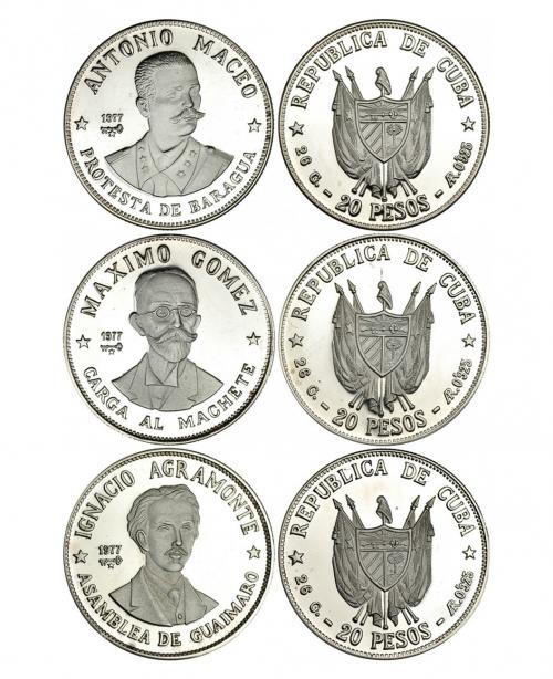 342 - MONEDAS EXTRANJERAS. CUBA. Lote de 3 monedas de 20 pesos de 1977. I. Agramonte, M. Gómez y A. Macao. KM-38,39 y 40. Prueba.