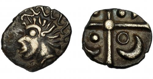 73 - GRECIA ANTIGUA. GALIA. Volcas tectósagos. Dracma "à la croix" (siglo II-I a.C.). AR 2,57 g. 15,36 mm. De la Tour-2986. MBC-/MBC. Ex Áureo & Calicó 28-9-1993, lote 41.