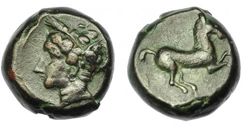 75 - GRECIA ANTIGUA. SICILIA. Acuñaciones sículo-púnicas. AE (375-350 a.C.). A/ Cabeza de Tanit a izq. R/ Caballo cabalgando a der. AE 5,85g. 15,21 mm. COP-97. MBc.