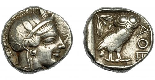 81 - GRECIA ANTIGUA. ÁTICA. Atenas. Tetradracma (454-404 a.C.). A/ Cabeza de Atenea a der. con casco ornamentado. R/ Lechuza a der. mirando de frente; detrás creciente y rama de olivo, delante ley. griega AQE, todo dentro de cuadrado incuso. AR 17,19 g. 23,59 mm. COP-34-37. SBG-2526. MBC-.