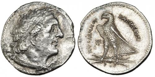 83 - GRECIA ANTIGUA. EGIPTO. Ptolomeo I. Tetradracma (305-283 a.C.). R/ Águila a izq. sobre rayos, a izq. monograma. AR 13,4 g. COP-VIII 48 vte. BMC-VI, 21,63. Anv. erosionado. MBC+/EBC-.