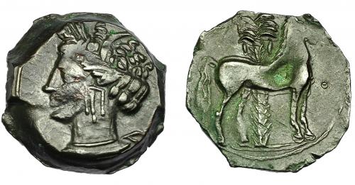 91 - GRECIA ANTIGUA. ZEUGITANIA. Cartago. 1/2 calco (400-350 a.C.). A/ Cabeza de Tanit a izq. R/ Caballo parado a der., detrás palmera, punto a la der. AE 3,54 g. 16,5 mm. COP-109-113 vte. (punto en rev.). MBC/MBC+.