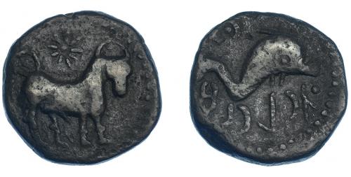 10 - HISPANIA ANTIGUA. ASIDO. Semis. A/ Toro a der., encima estrella. R/ Delfín a der., encima creciente con glóbulo, debajo caduceo y ´sdnbl. AE 8,80 g. 23,2 mm. I-158. ACIP-914. MBC.