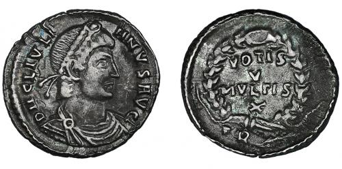 3186 - IMPERIO ROMANO. JULIANO II. Silicua. Treveris (360-363). R/ Láurea rodeando la ley. VOTIS/ V/ MVLTIS /X, exergo TR. AR 2,36 g. 18,8 mm. RIC-364. Leve vano. MBC-/MBC. Ex hallazgo East Harptree.