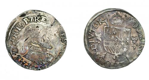 3214 - FELIPE II. 1/5 de escudo. 1572. Dordrecht. Vti-858. Fina grieta y marcas de acuñación. MBC-/MBC.
